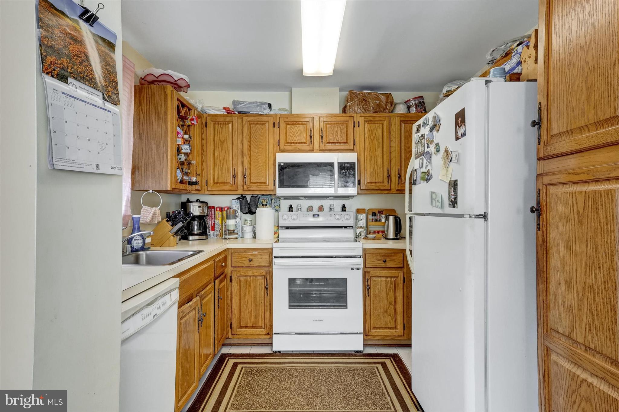 SILVERBROOK FARMS - Residential