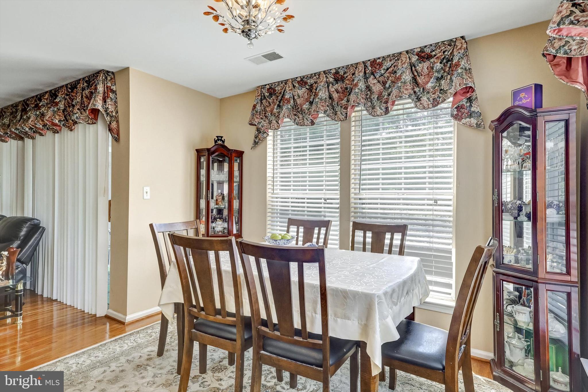 SILVERBROOK FARMS - Residential