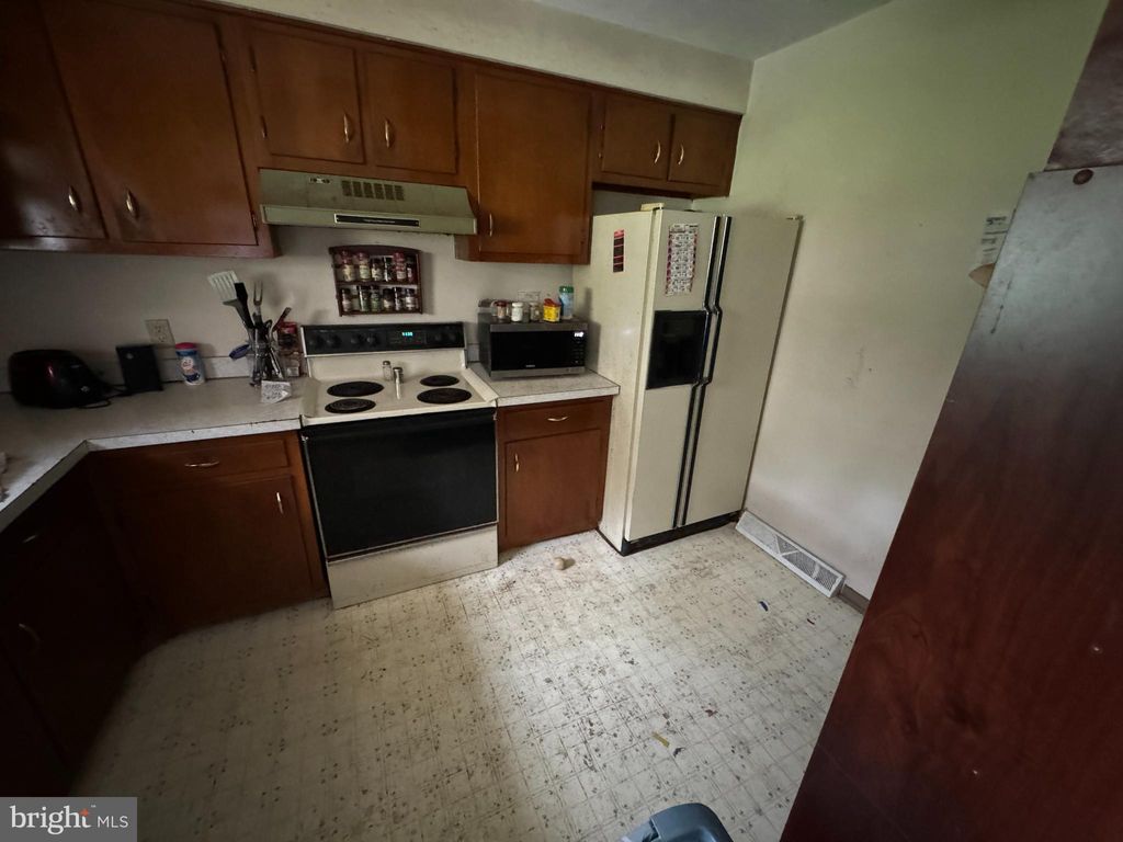 Photo of 1941 Cedar Drive, SPRING GROVE, PA 17362 (MLS # PAYK2075116)