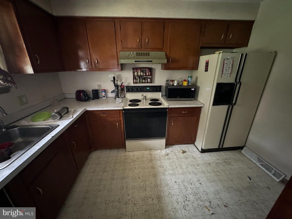 Photo of 1941 Cedar Drive, SPRING GROVE, PA 17362 (MLS # PAYK2075116)