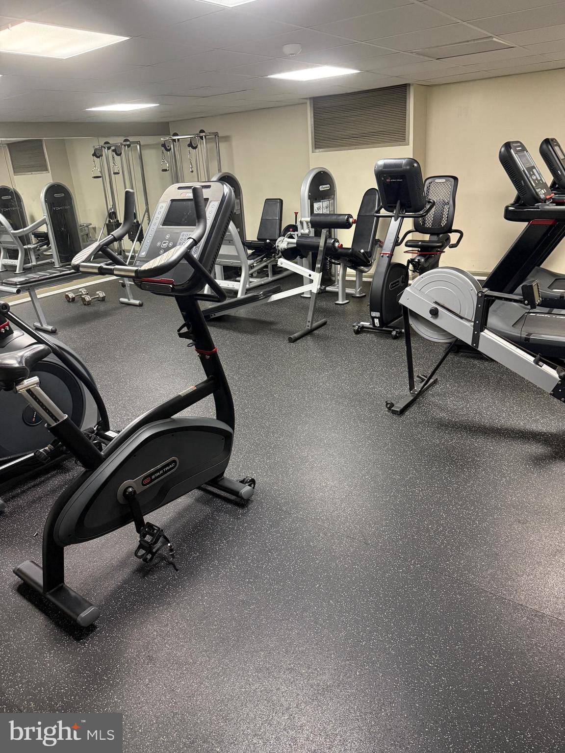 WOODLAKE TOWERS - Residential