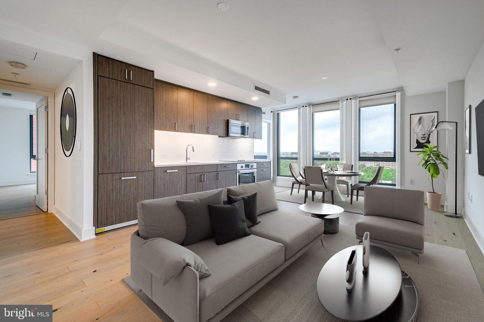 1211 VAN STREET SE 806