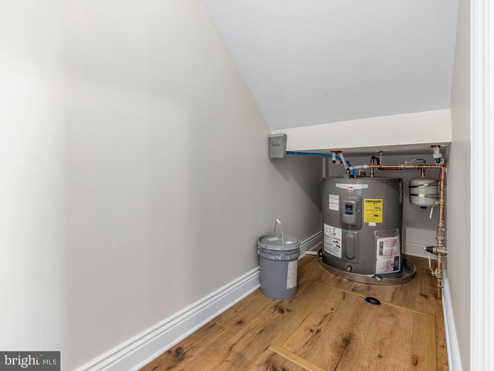 BEL AIR DOWNTOWN - Residential Lease