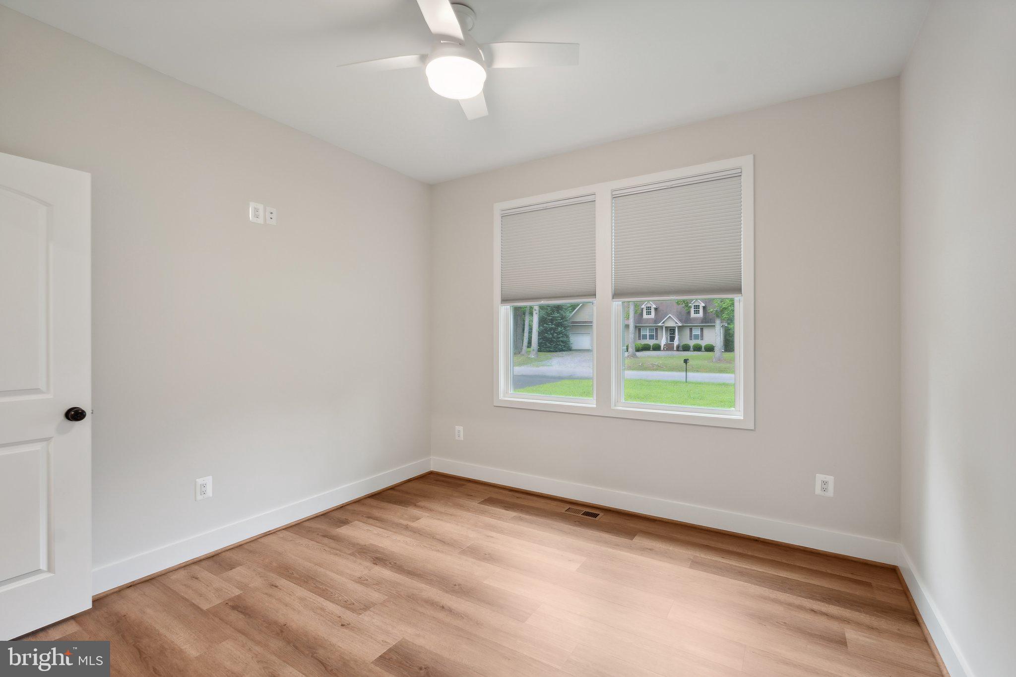 CABIN POINT - Residential Lease