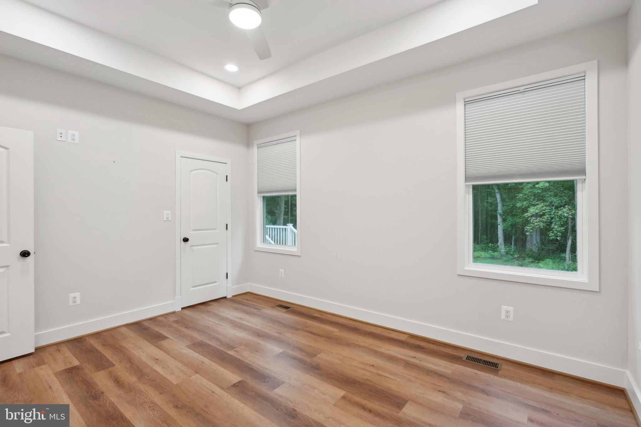 CABIN POINT - Residential Lease