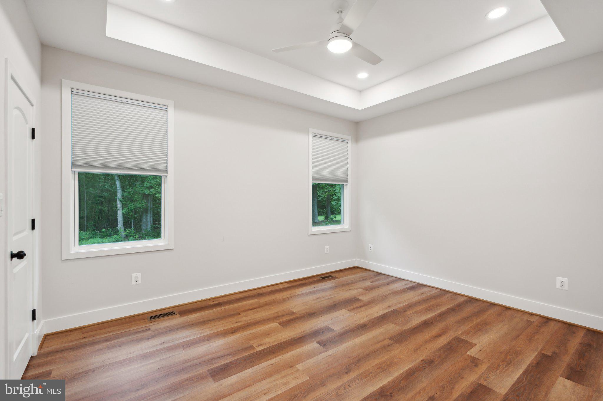 CABIN POINT - Residential Lease