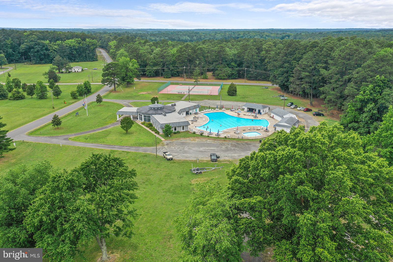 CABIN POINT - Residential Lease