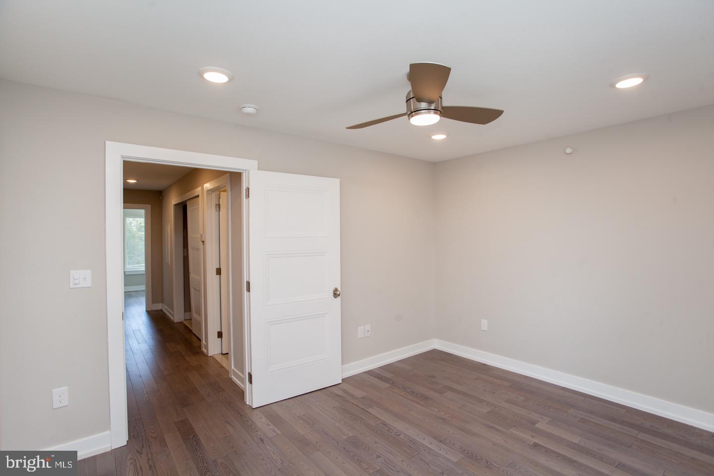 OLDE KENSINGTON - Residential Lease