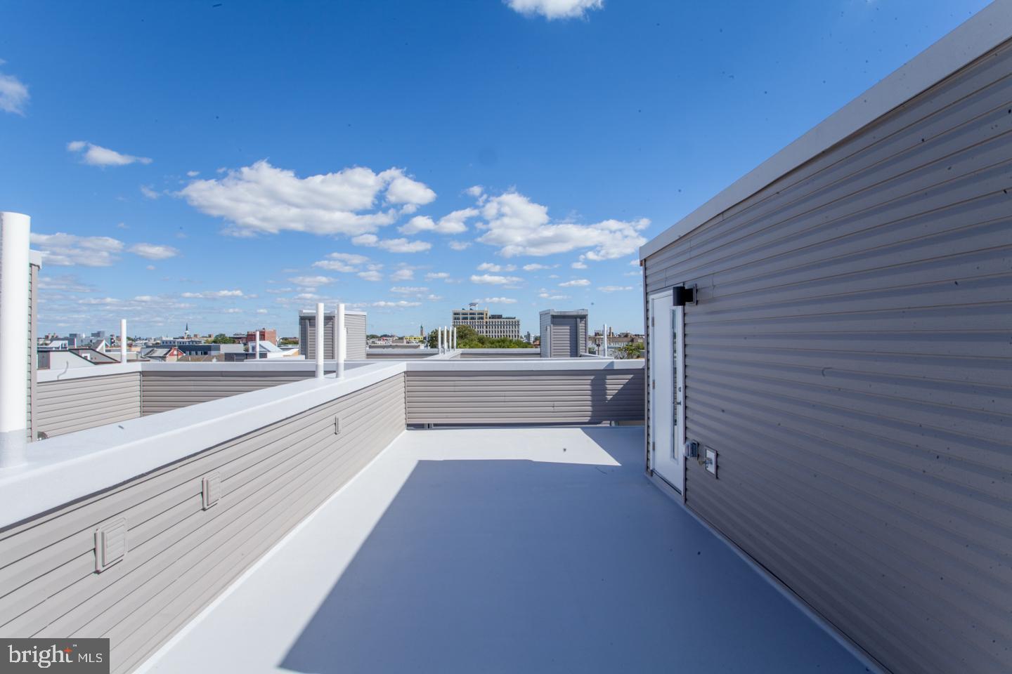 OLDE KENSINGTON - Residential Lease