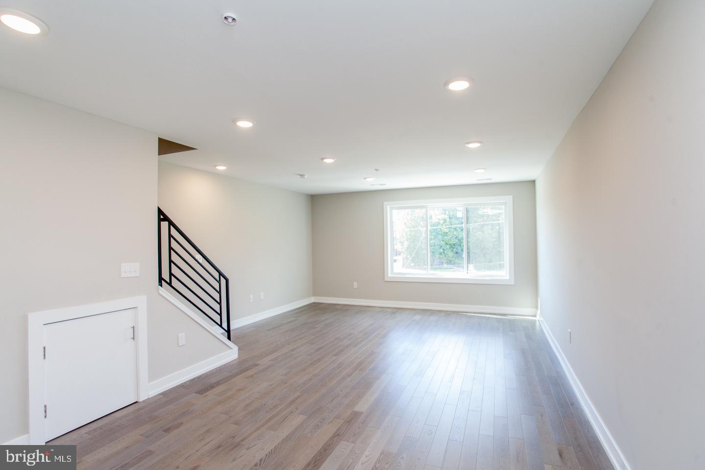 OLDE KENSINGTON - Residential Lease