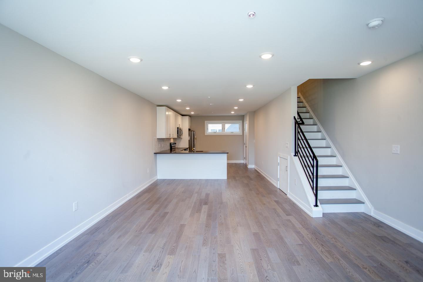 OLDE KENSINGTON - Residential Lease