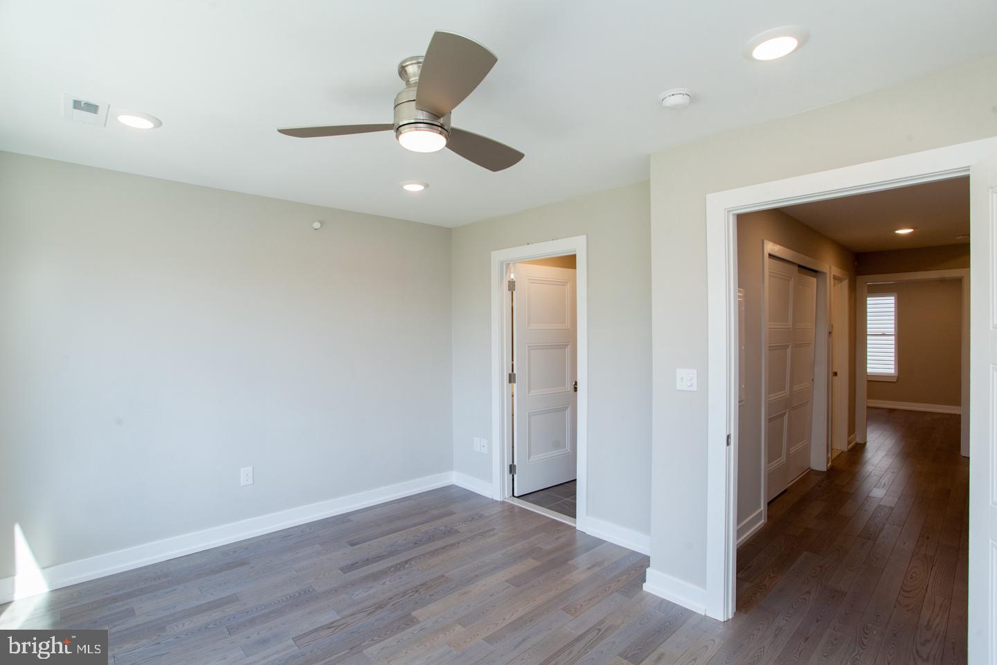 OLDE KENSINGTON - Residential Lease