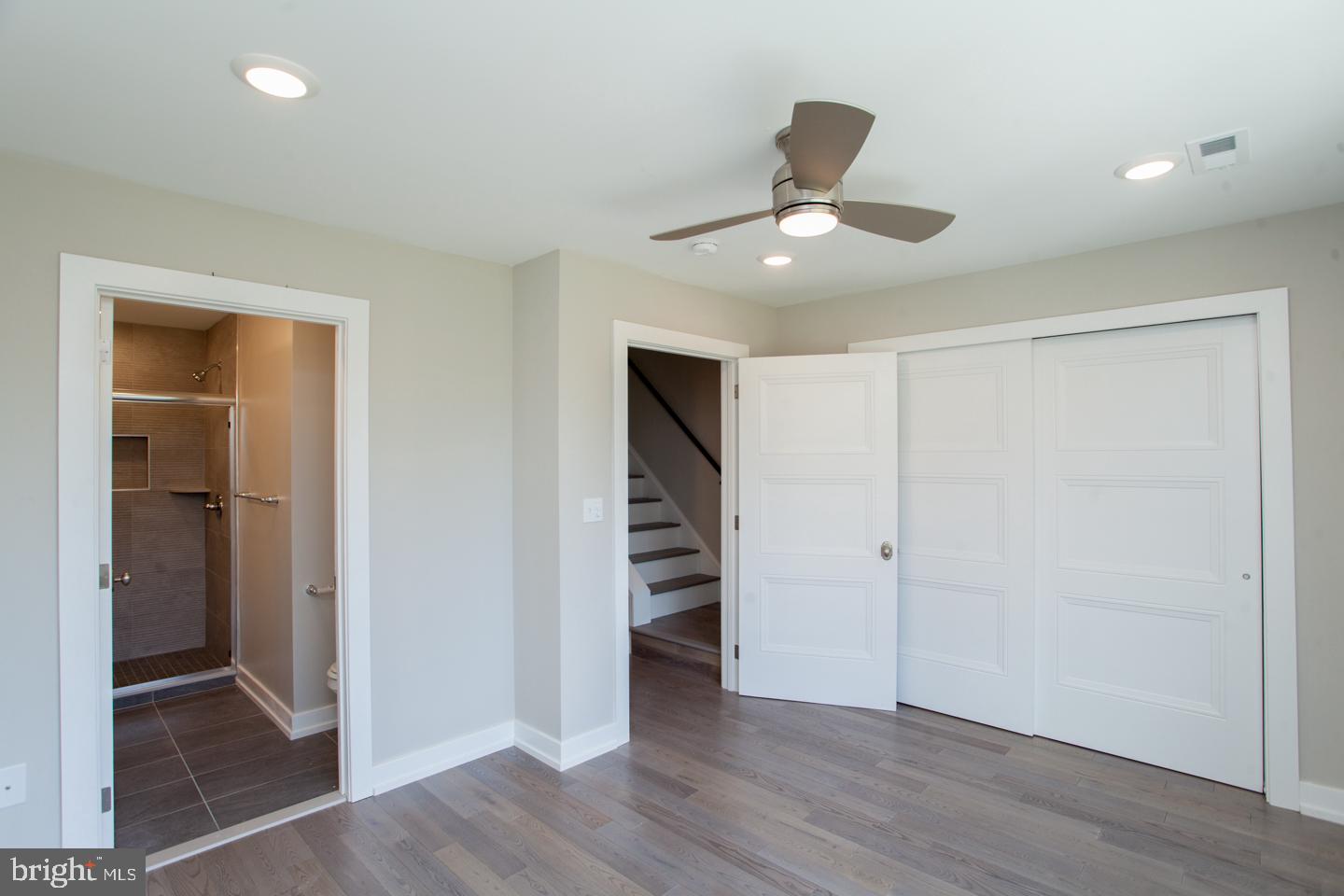 OLDE KENSINGTON - Residential Lease