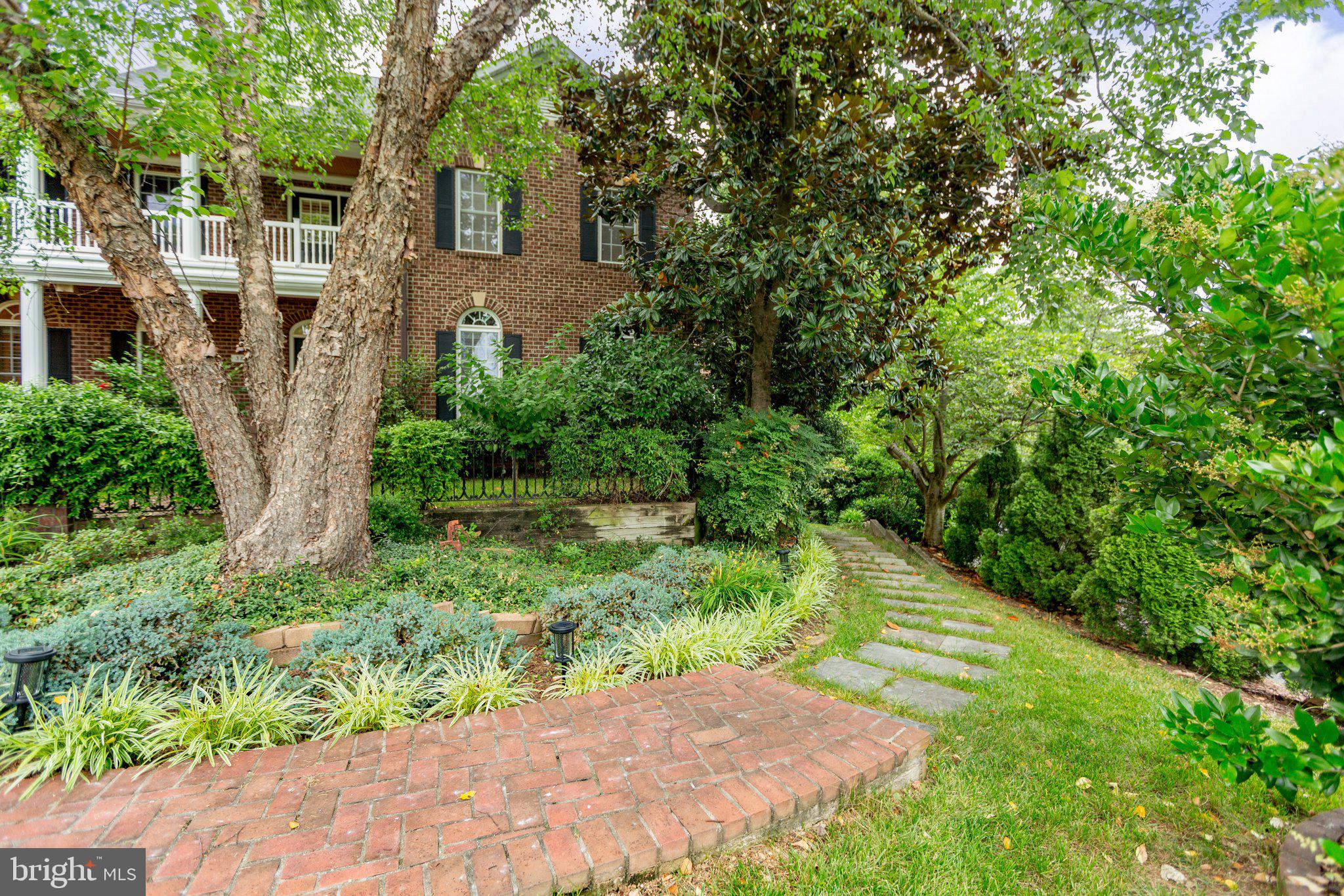 THE FAIRWAYS - Residential