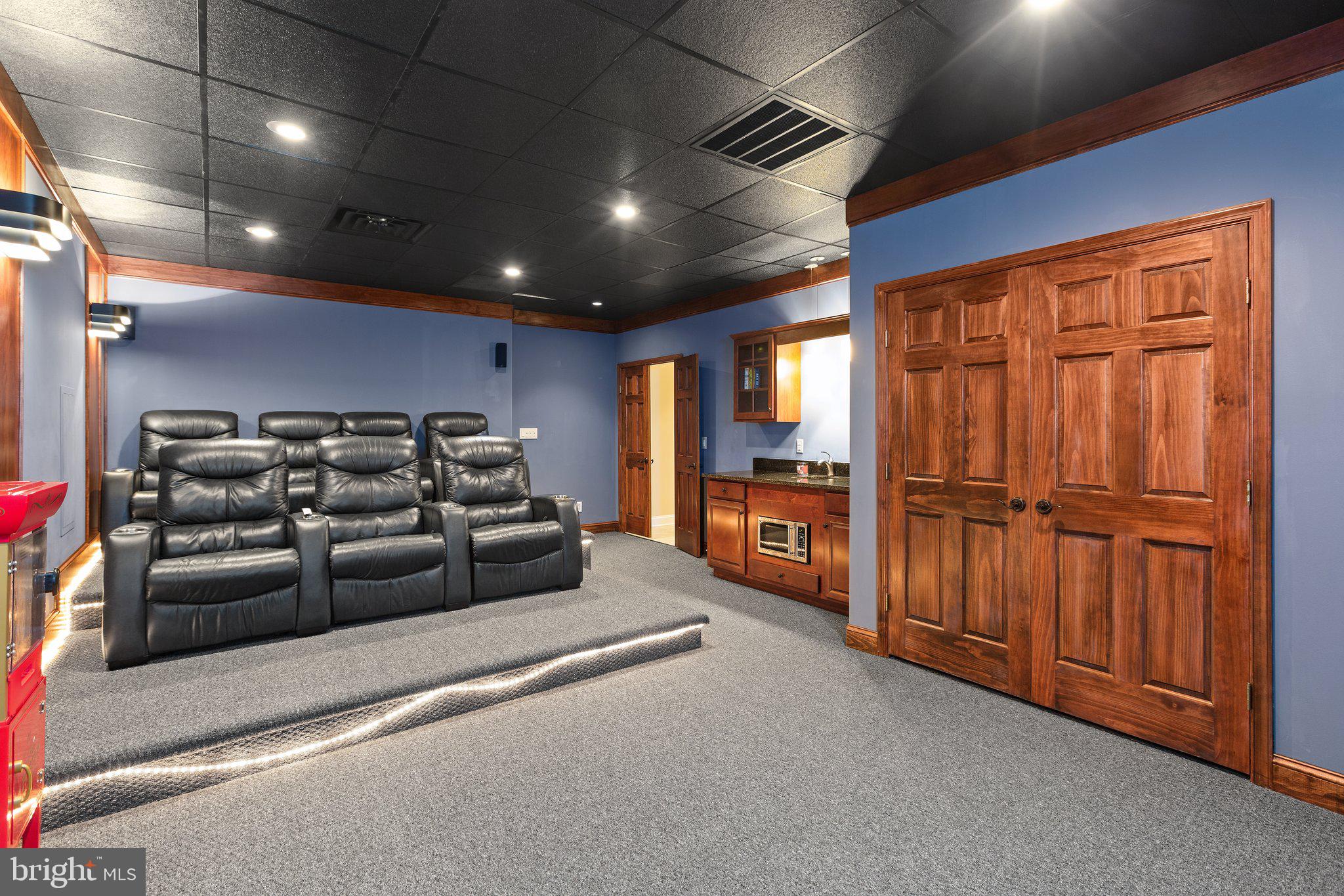 THE FAIRWAYS - Residential