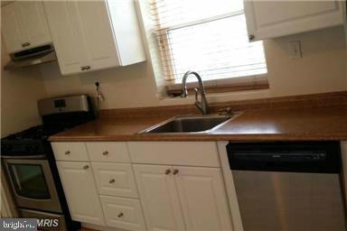 WARWICK VILLAGE - Residential Lease