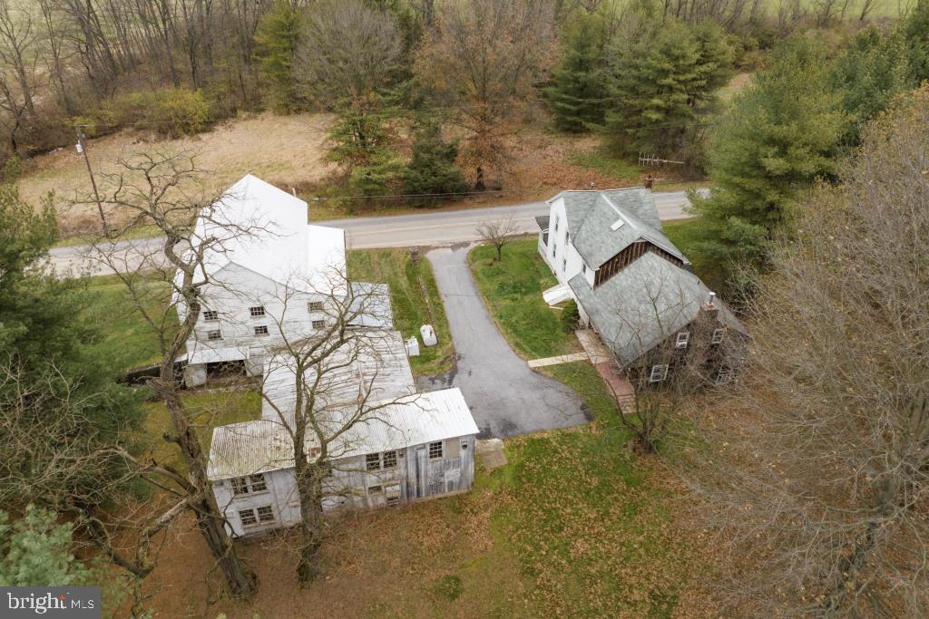 BRECKNOCK TOWNSHIP - Residential