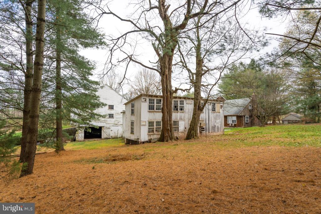 BRECKNOCK TOWNSHIP - Residential