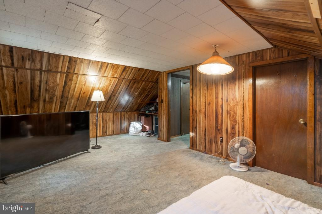 BRECKNOCK TOWNSHIP - Residential