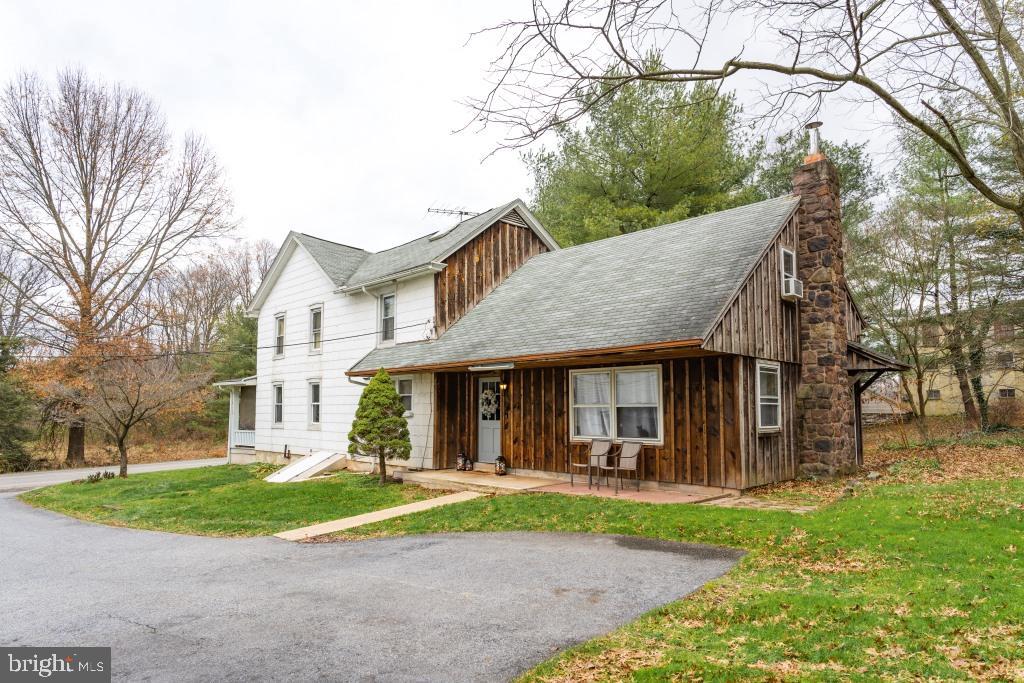 BRECKNOCK TOWNSHIP - Residential