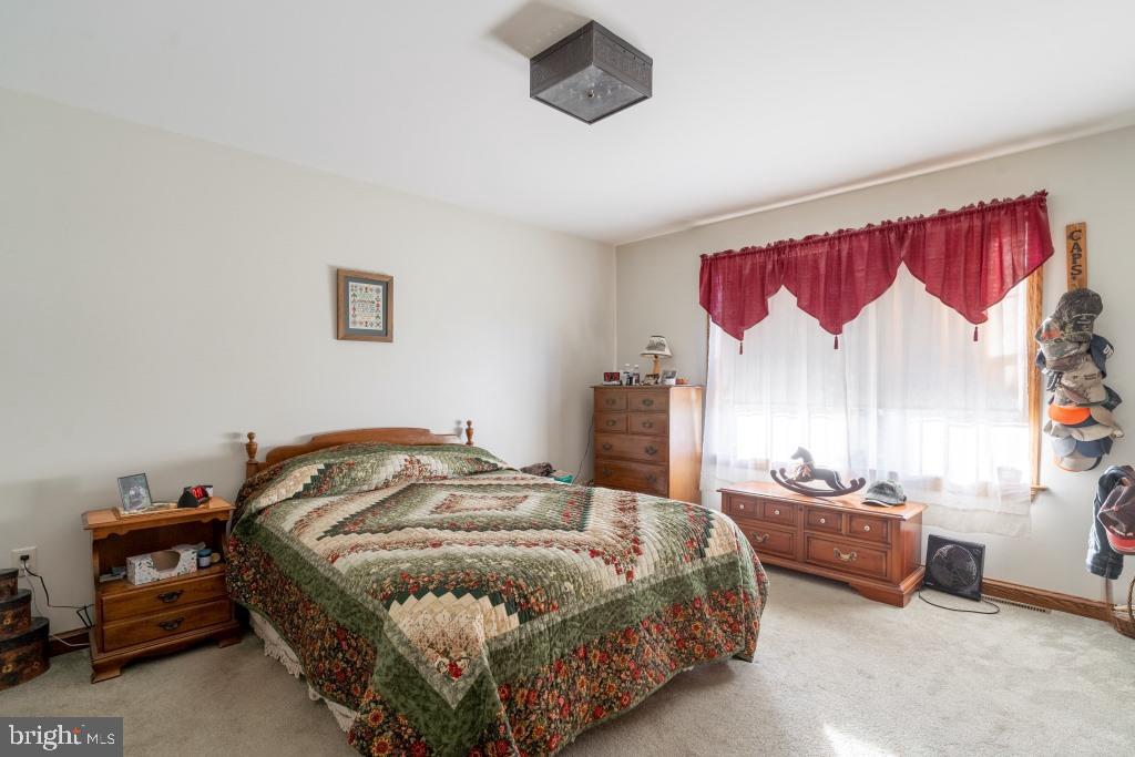 BRECKNOCK TOWNSHIP - Residential