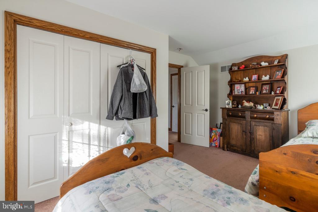 BRECKNOCK TOWNSHIP - Residential