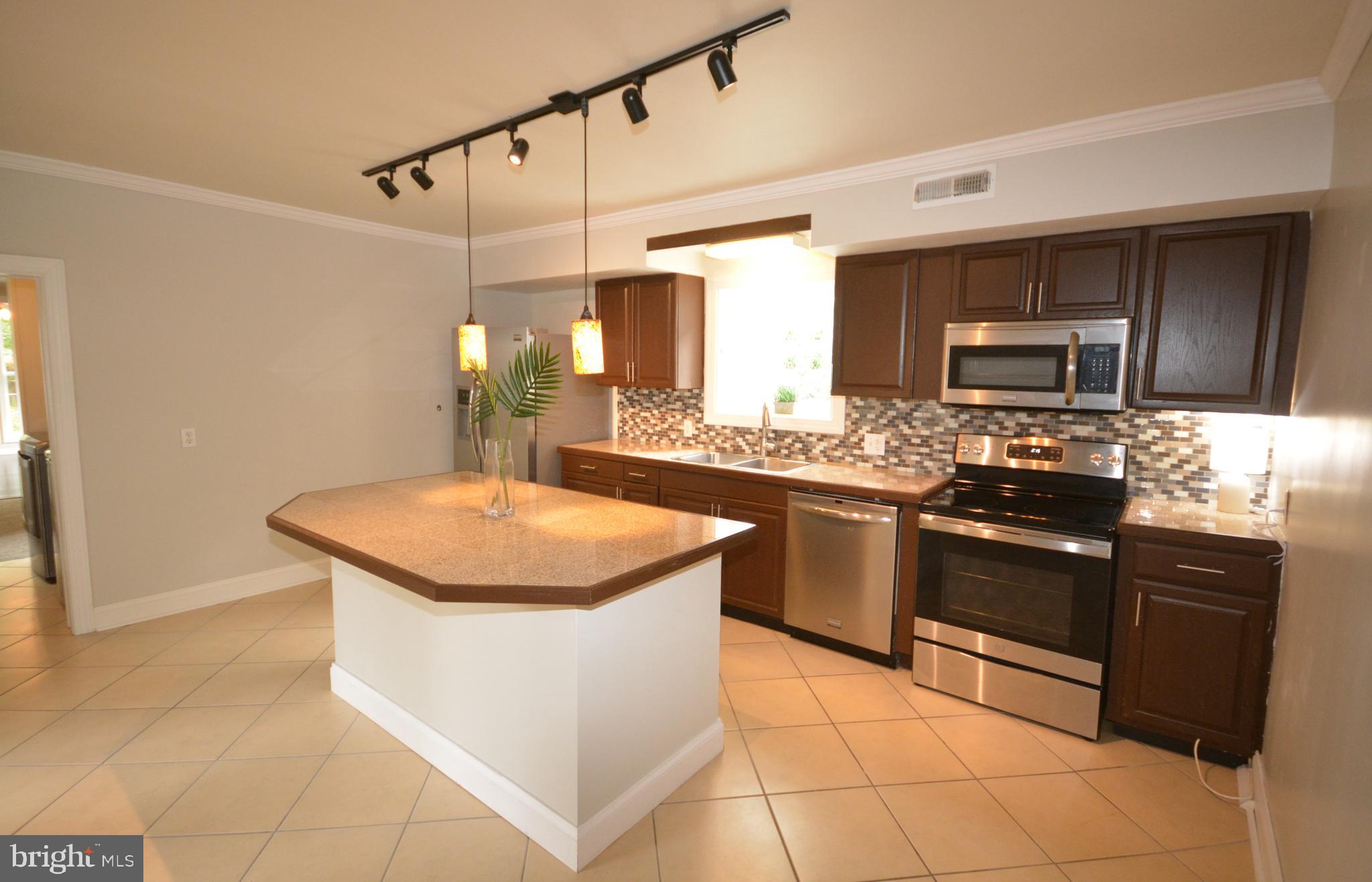 DOWNTOWN DENTON - Residential