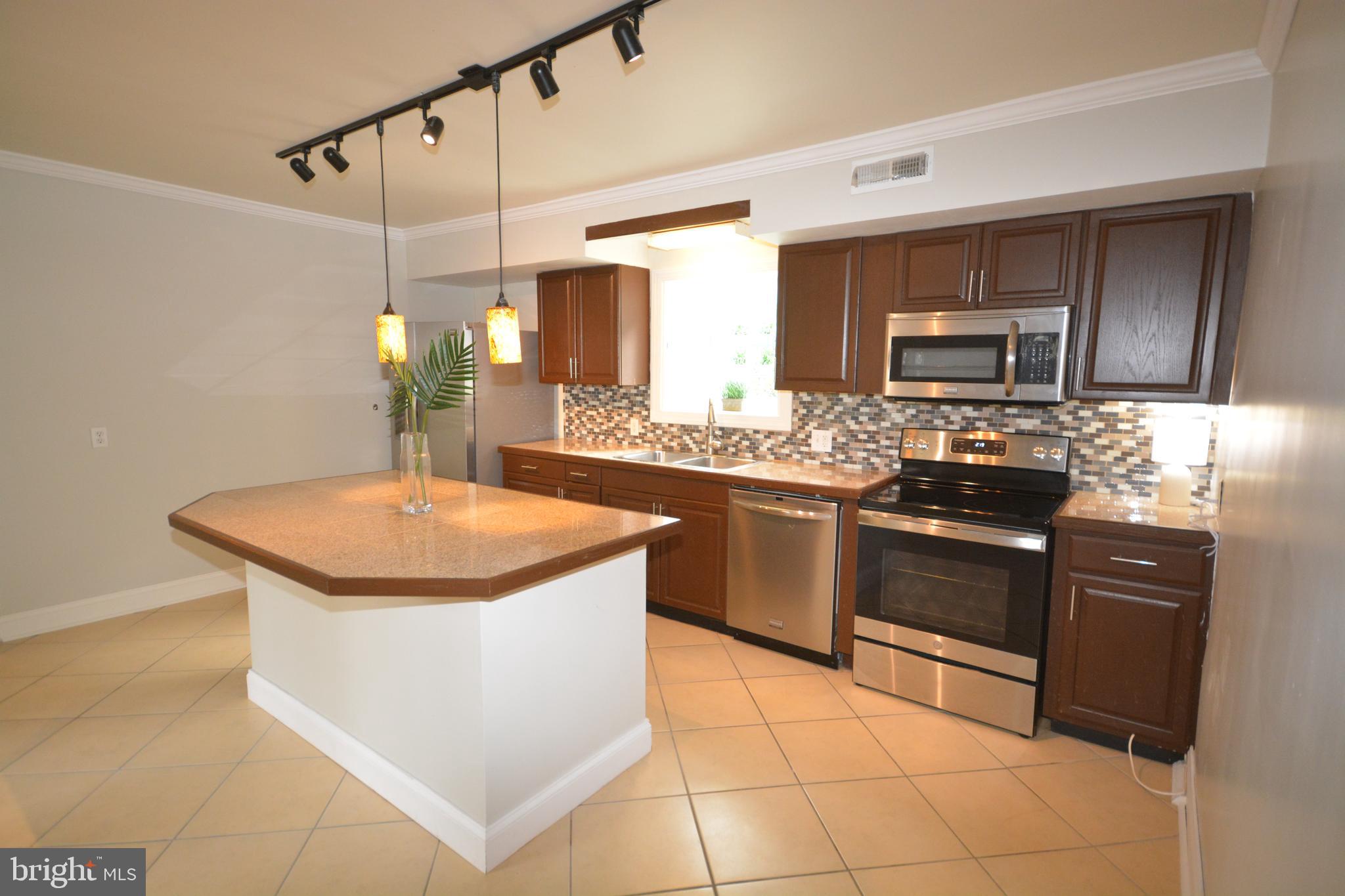 DOWNTOWN DENTON - Residential