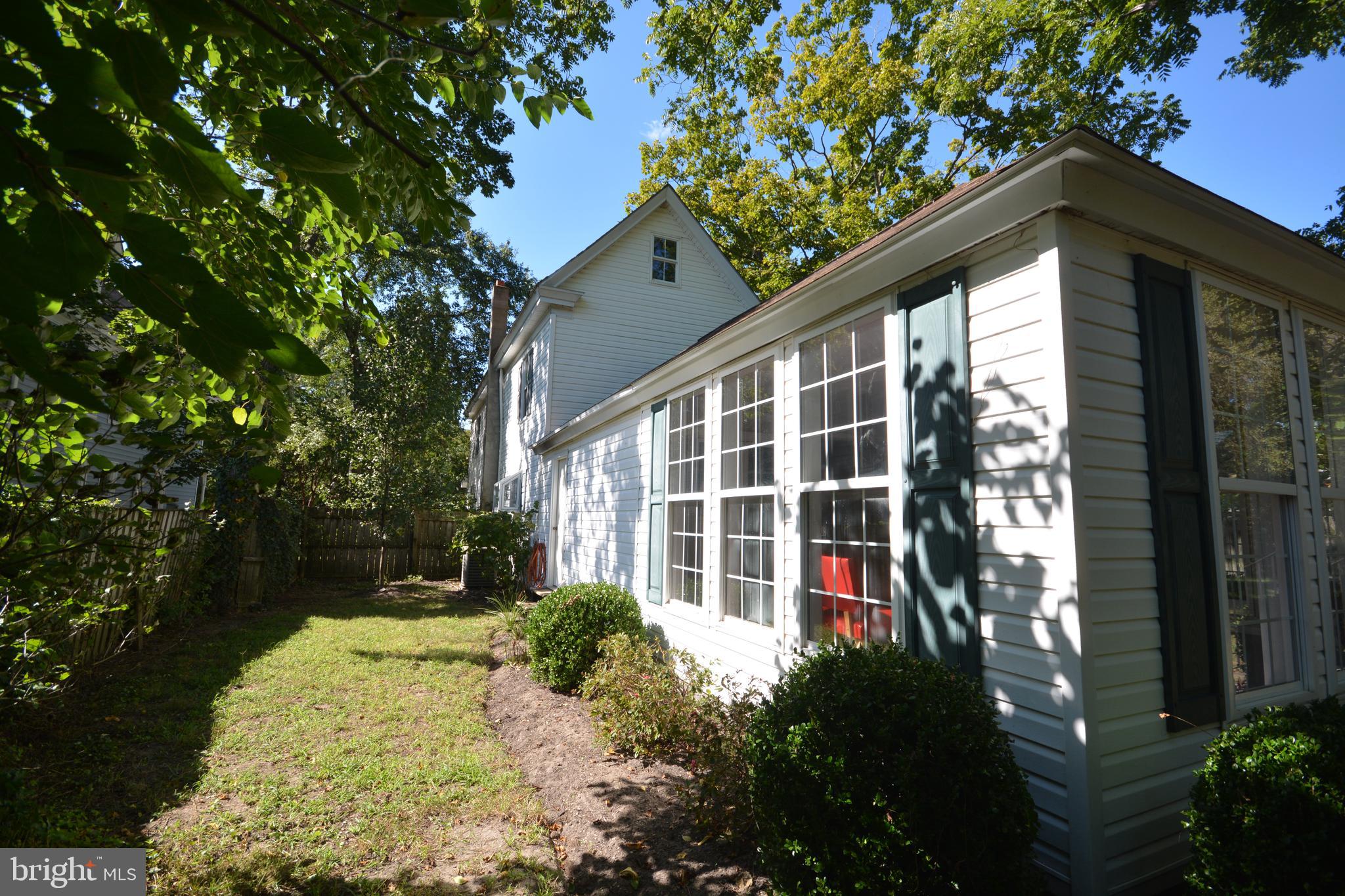 DOWNTOWN DENTON - Residential