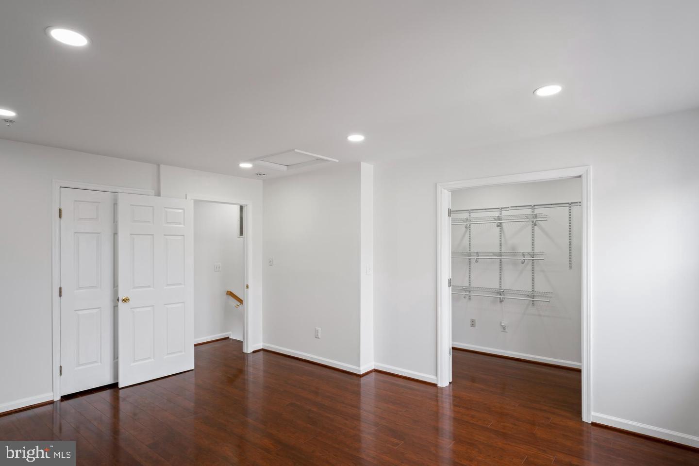 CEDAR LAKES - Residential Lease