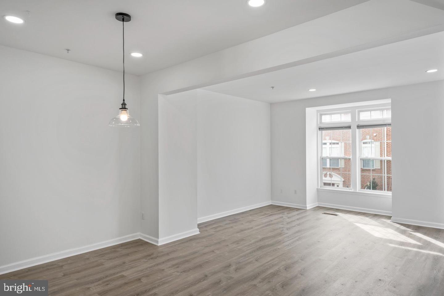 CEDAR LAKES - Residential Lease