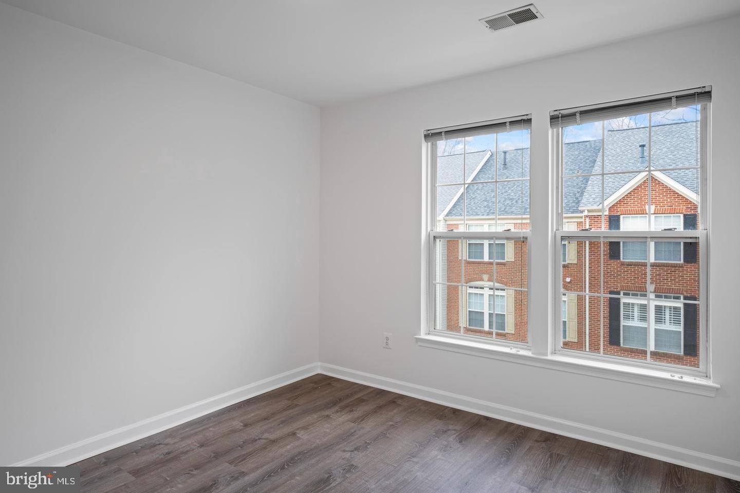 CEDAR LAKES - Residential Lease