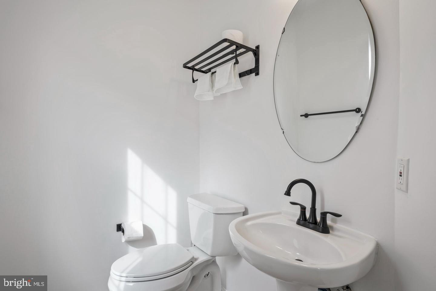 CEDAR LAKES - Residential Lease