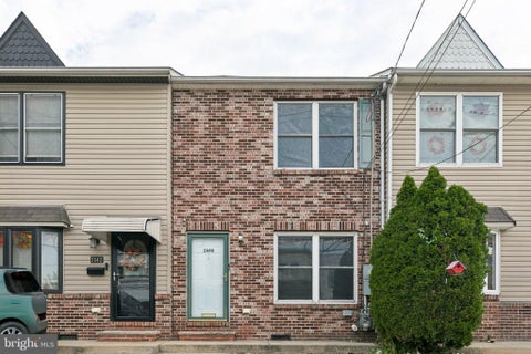 Townhouse For Sale - 2640 E Venango Street<br/> PHILADELPHIA, PA 19134