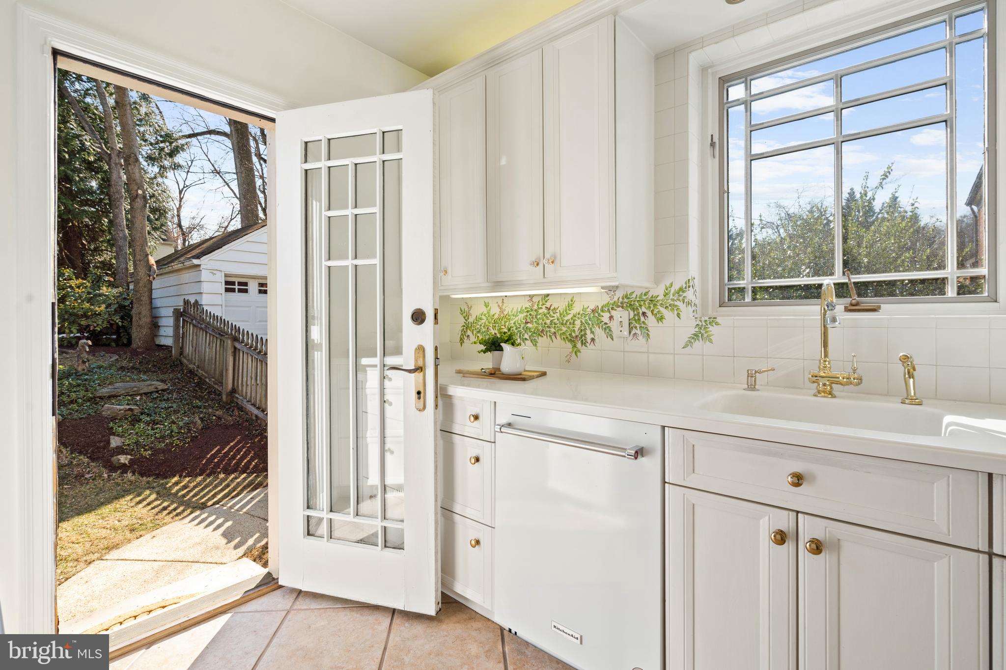 CHEVY CHASE TERRACE - Residential