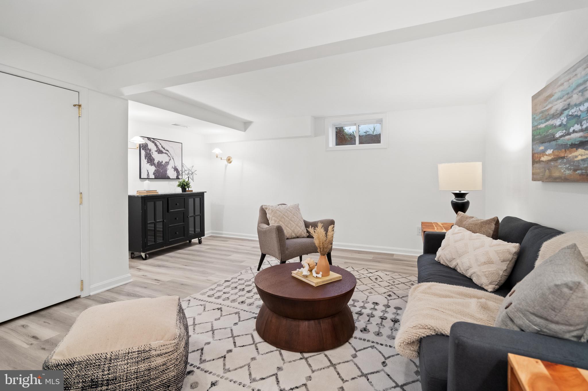 CHEVY CHASE TERRACE - Residential