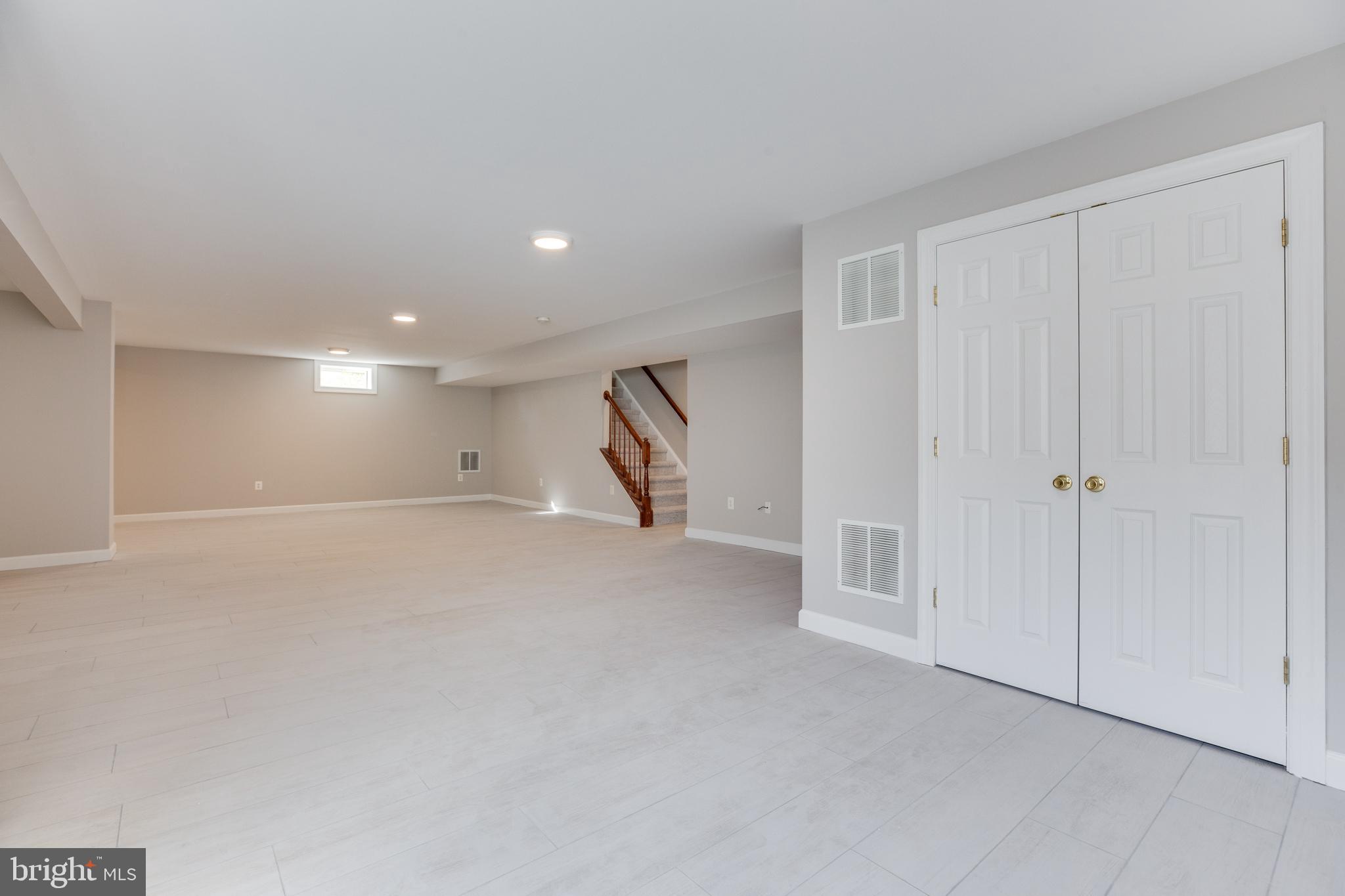 GARRISON WOODS - Residential