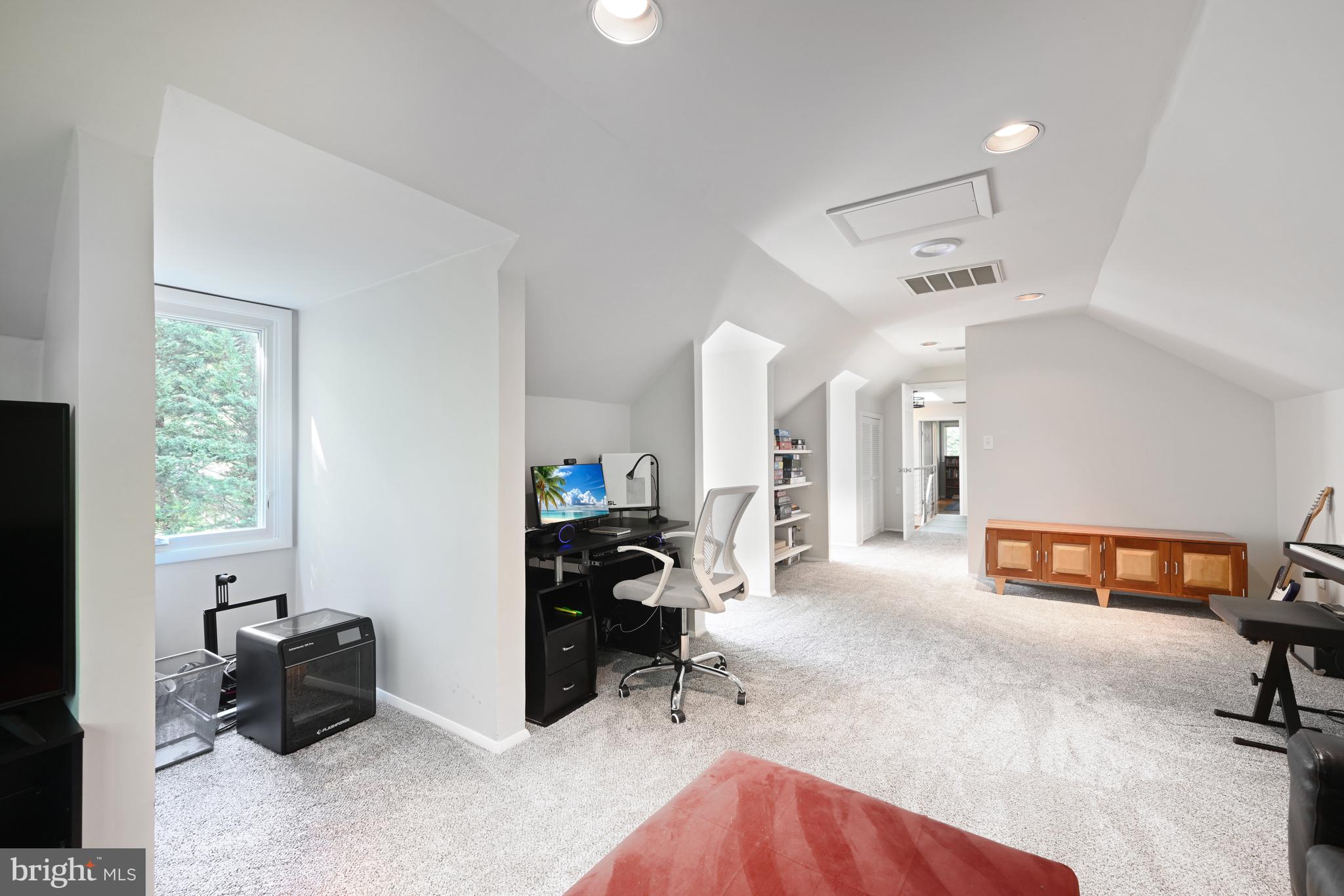 CHEVY CHASE - Residential