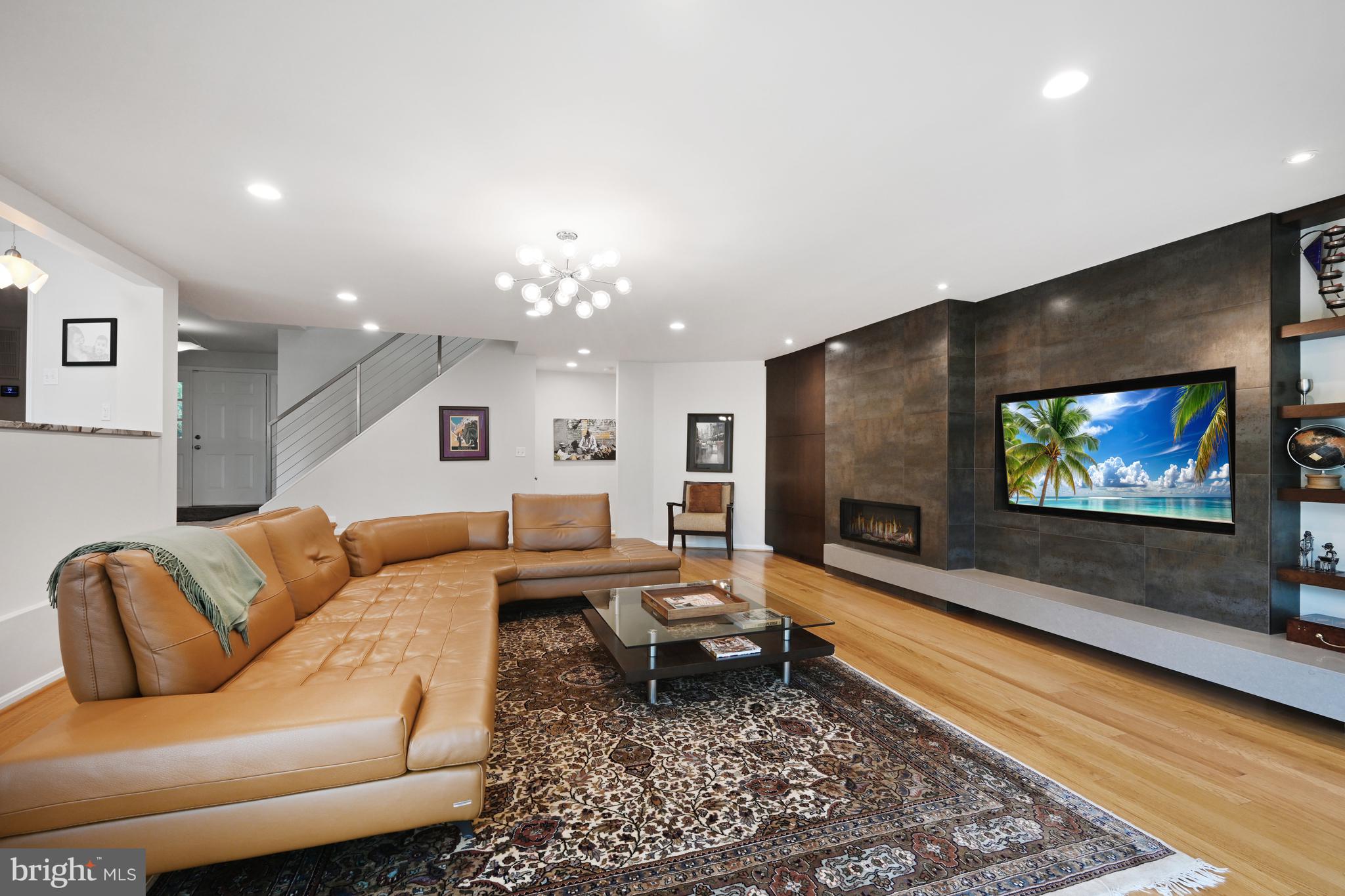 CHEVY CHASE - Residential