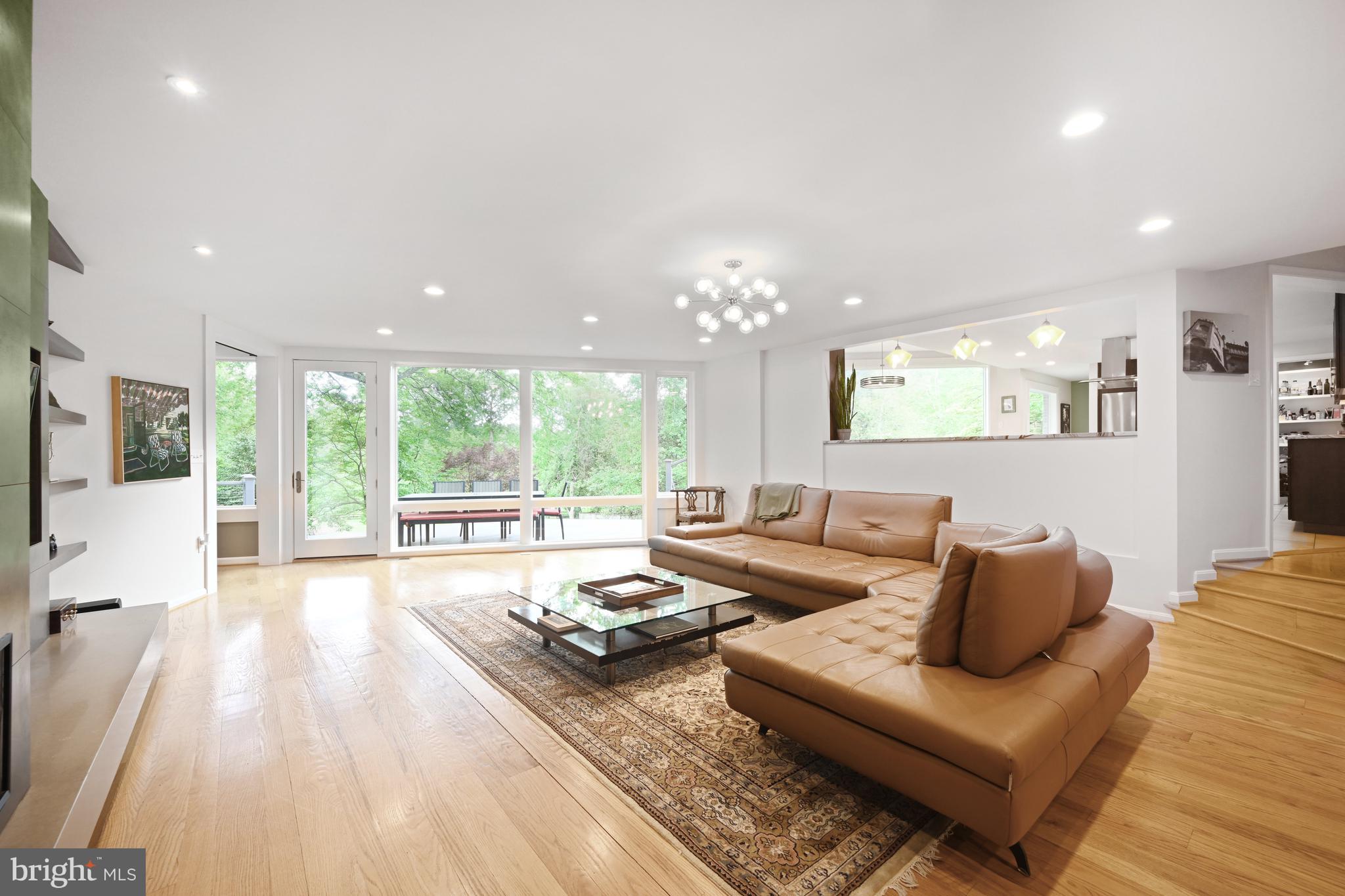 CHEVY CHASE - Residential