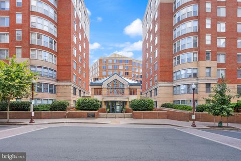 3830 9TH STREET N 208E ARLINGTON VA 22203