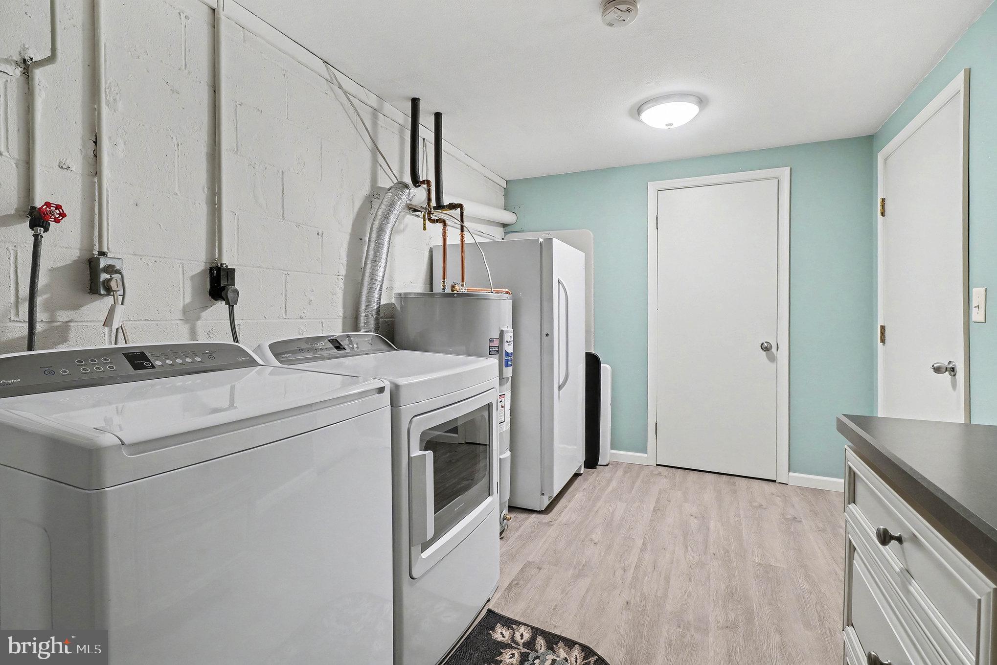 ELIZABETH TWP - Residential