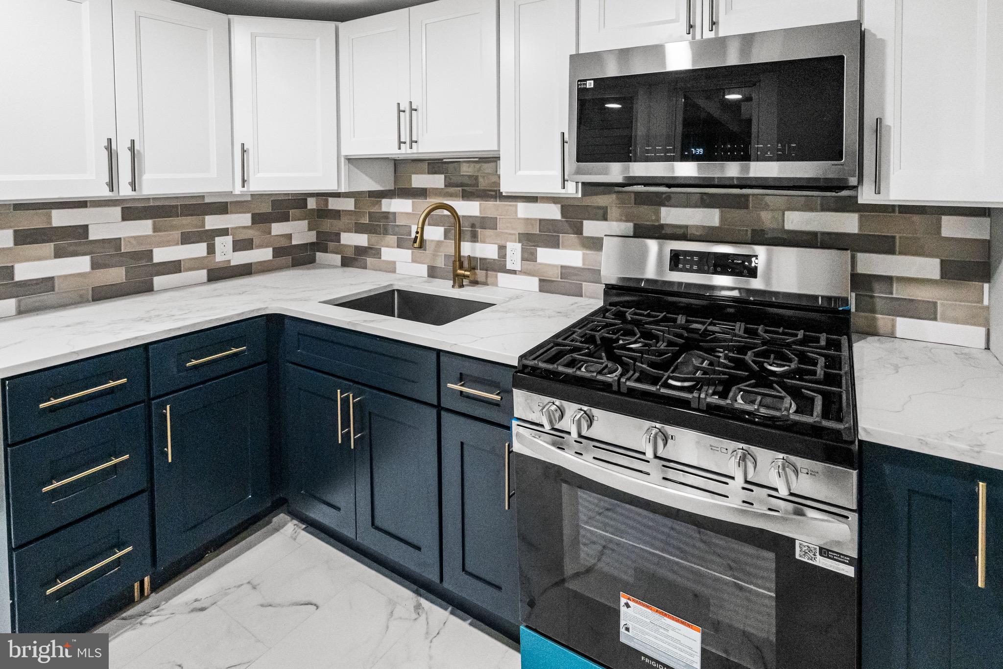 PHILADELPHIA (NORTHEAST) - Residential