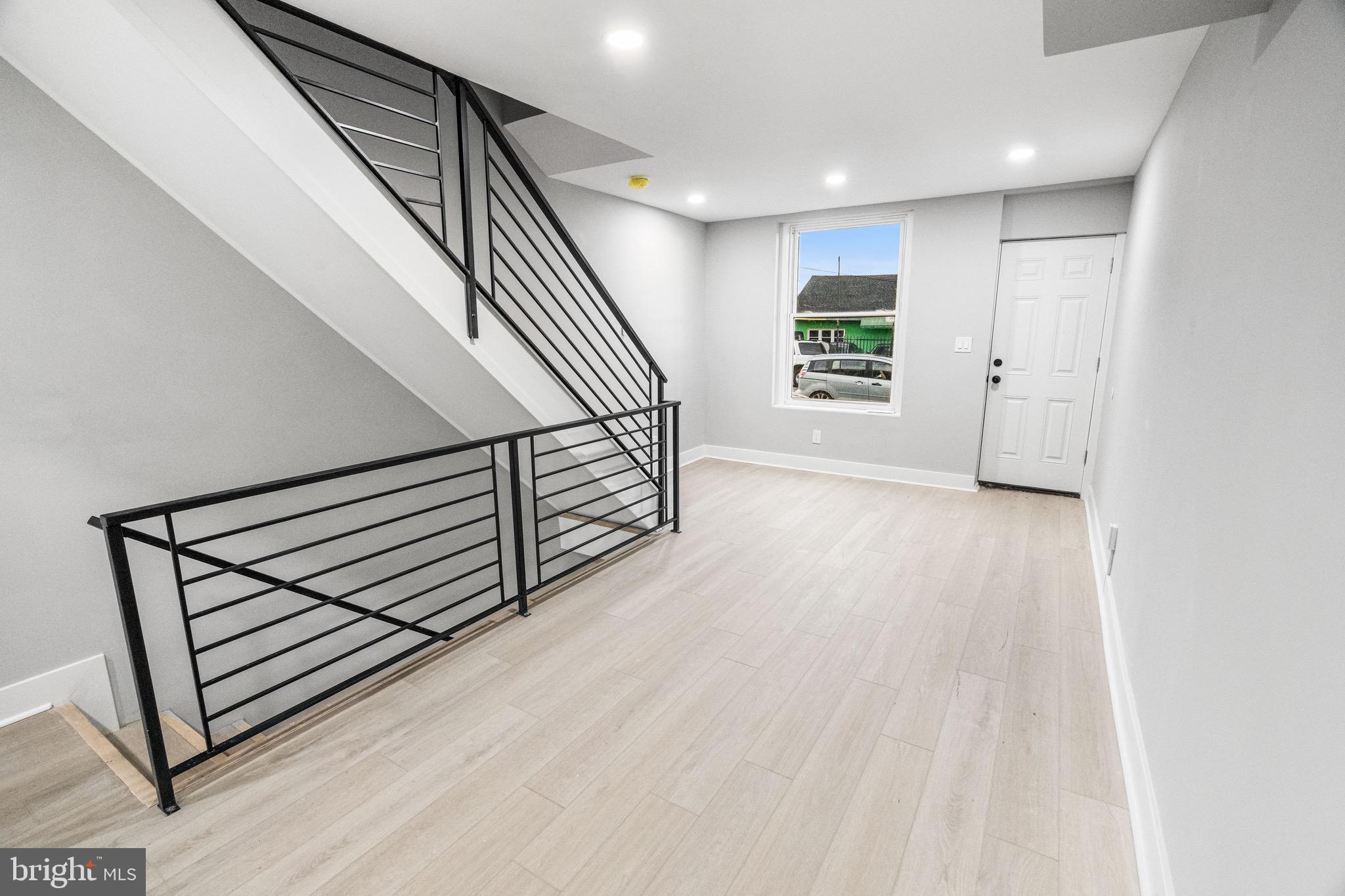 PHILADELPHIA (NORTHEAST) - Residential