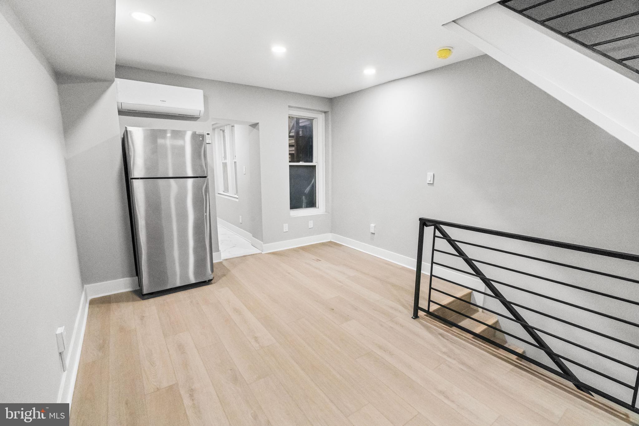 PHILADELPHIA (NORTHEAST) - Residential