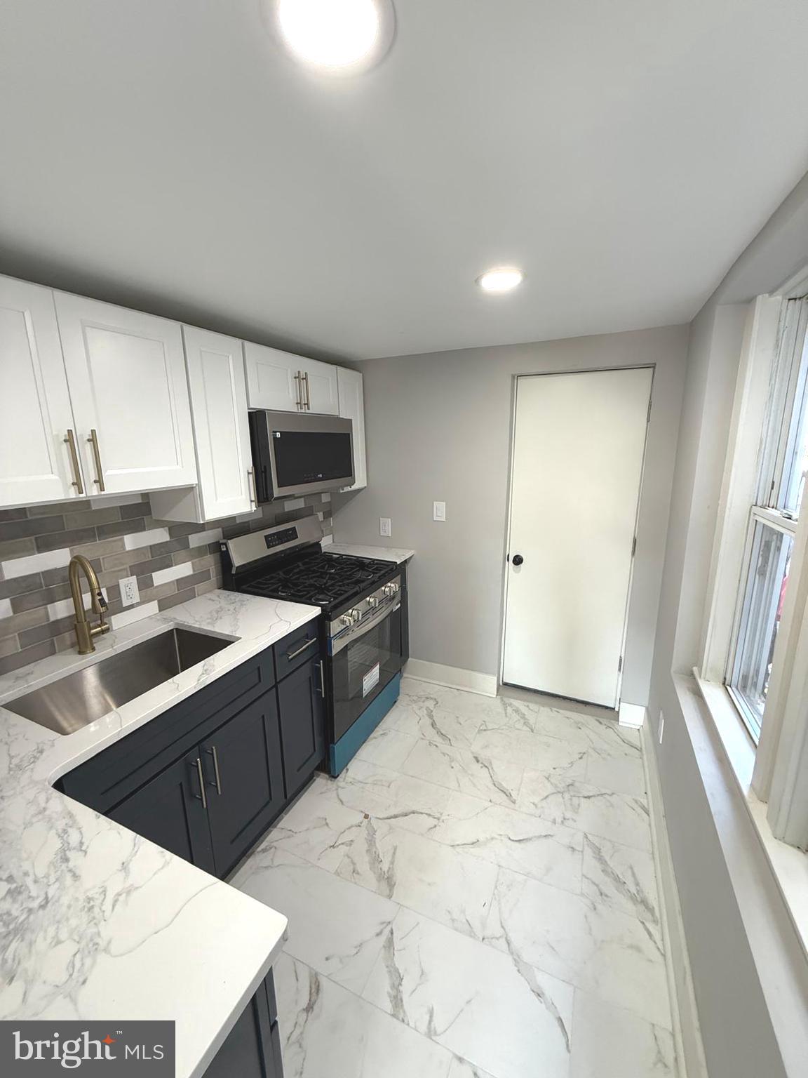 PHILADELPHIA (NORTHEAST) - Residential