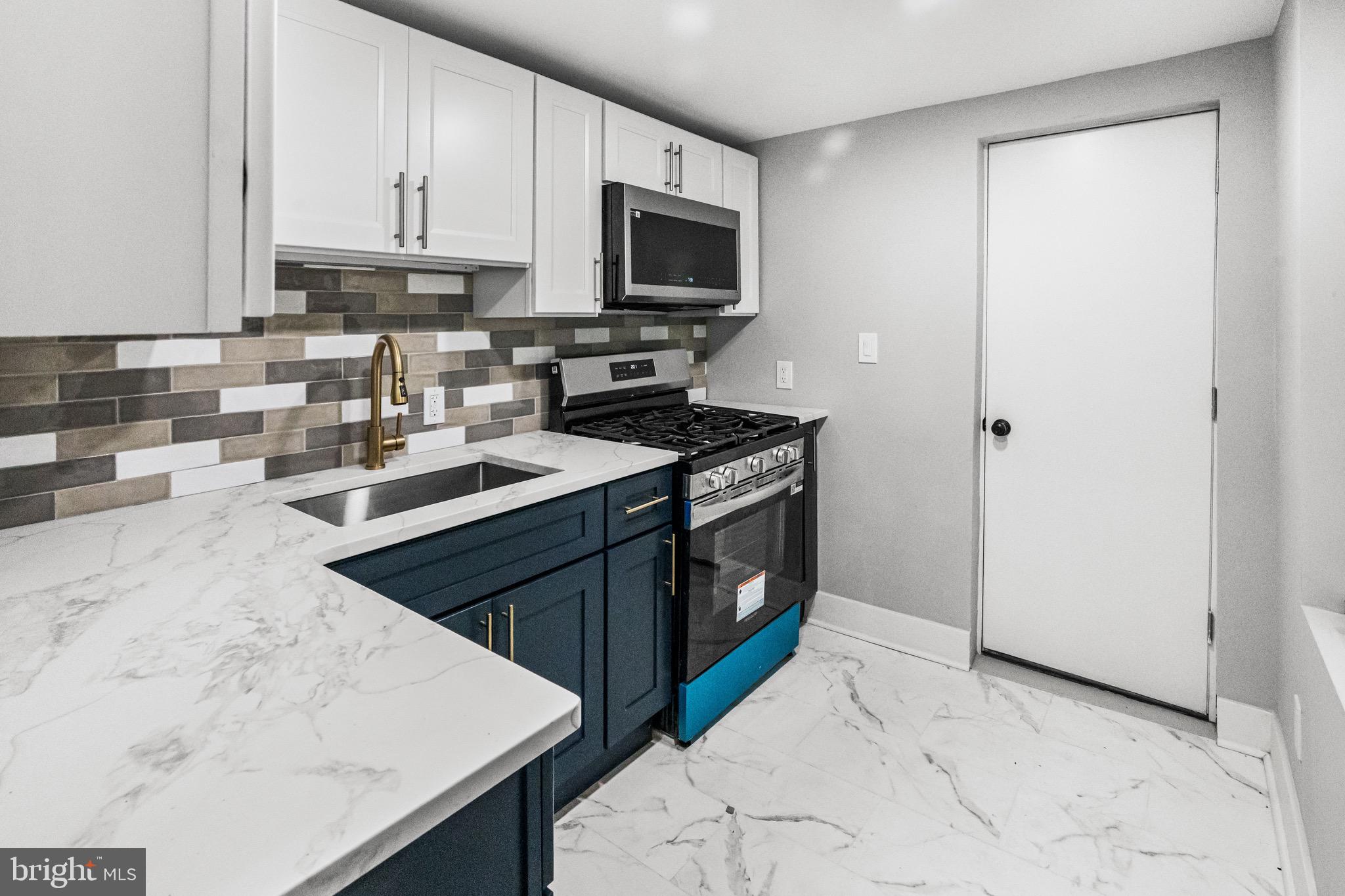 PHILADELPHIA (NORTHEAST) - Residential