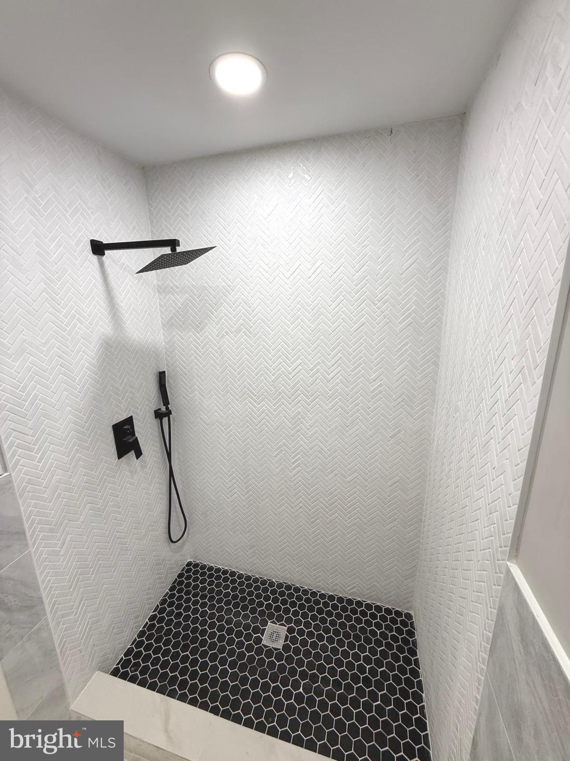 PHILADELPHIA (NORTHEAST) - Residential