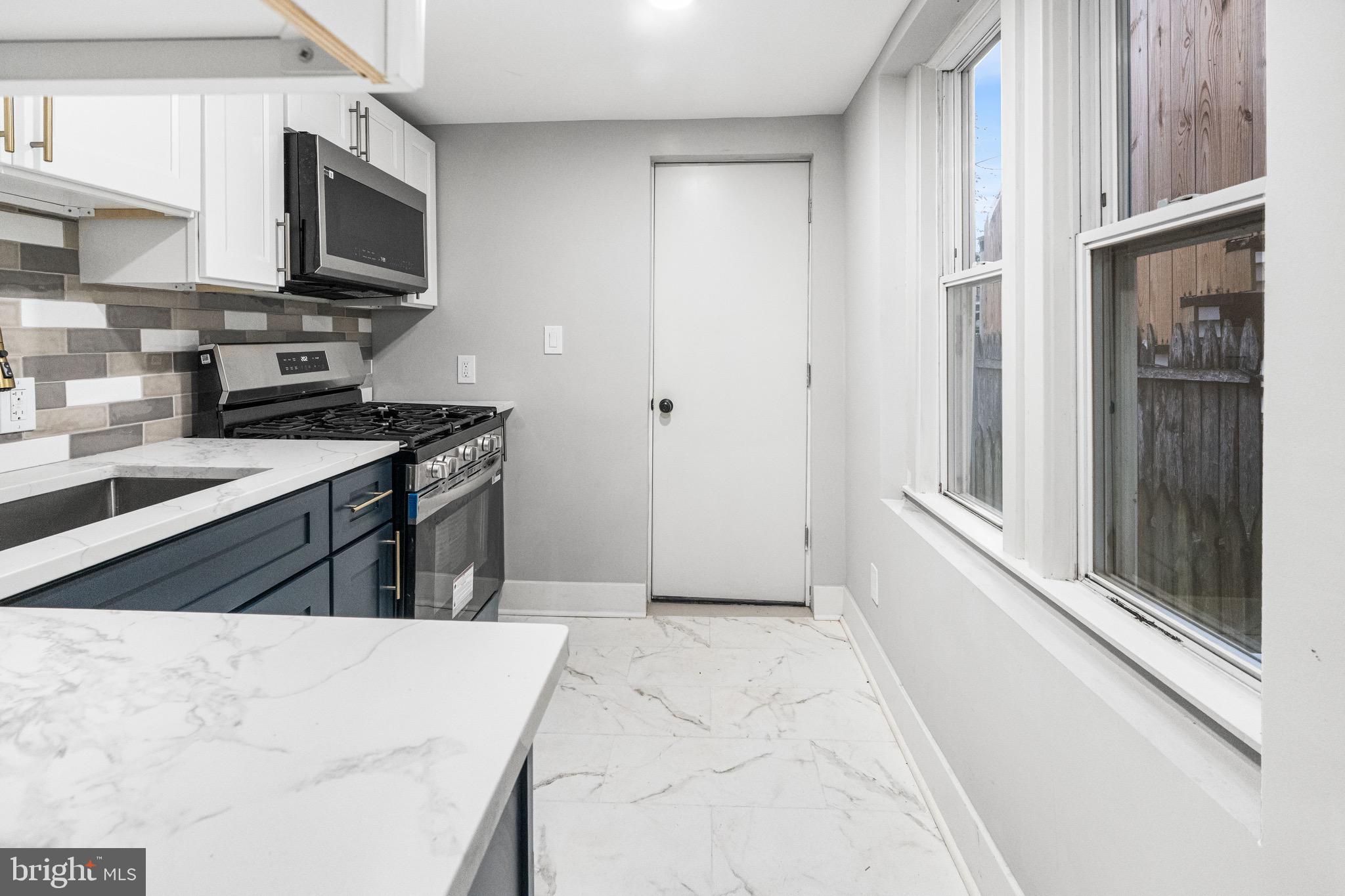 PHILADELPHIA (NORTHEAST) - Residential