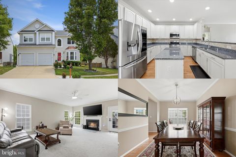 Photo of 8629 Huddersfield Way, BRISTOW, VA 20136 (MLS # VAPW2119540)